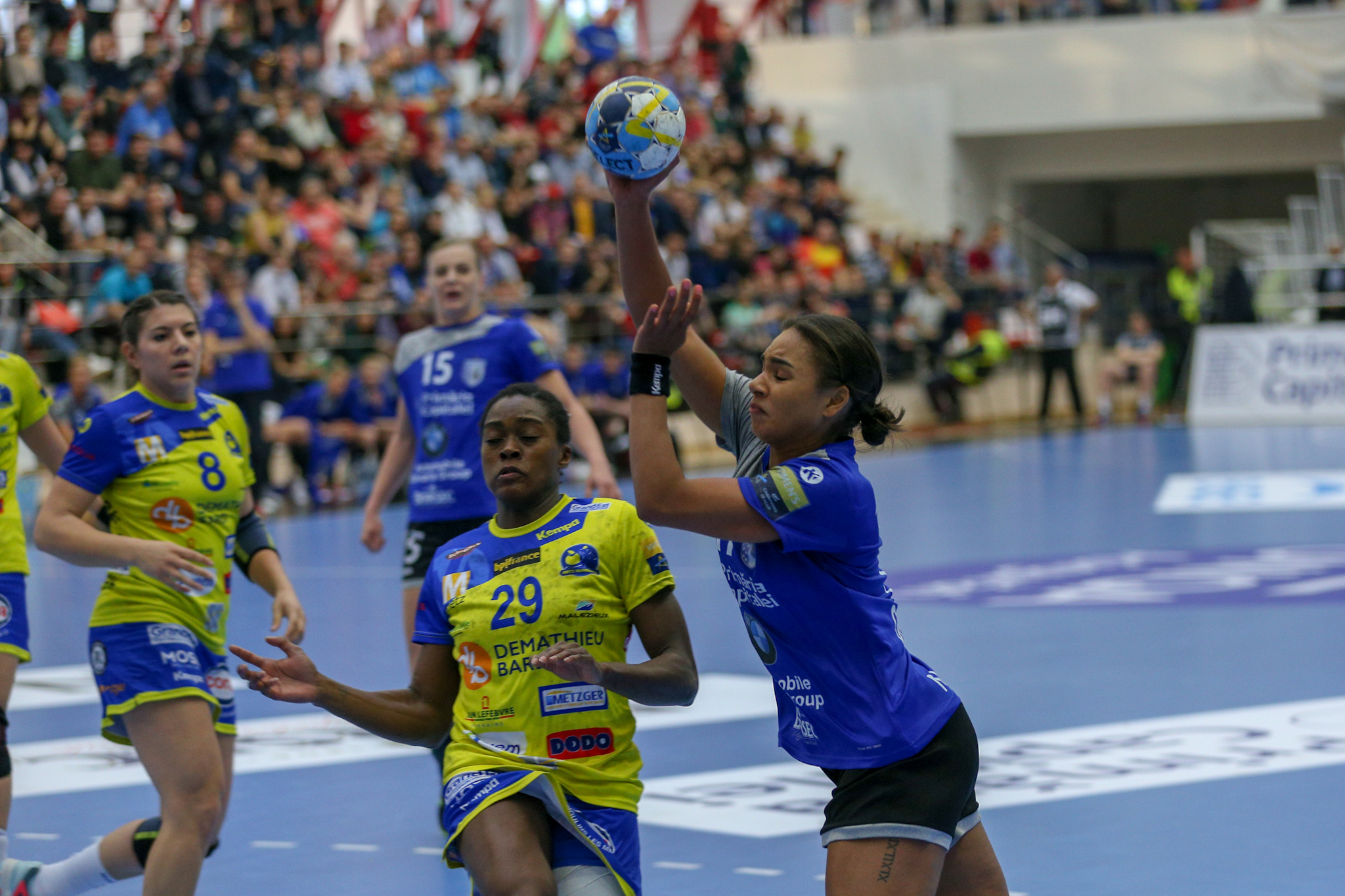 FOTO | CSM București a ratat calificarea în Final Four-ul Ligii Campionilor la handbal feminin. Două eșecuri cu Metz