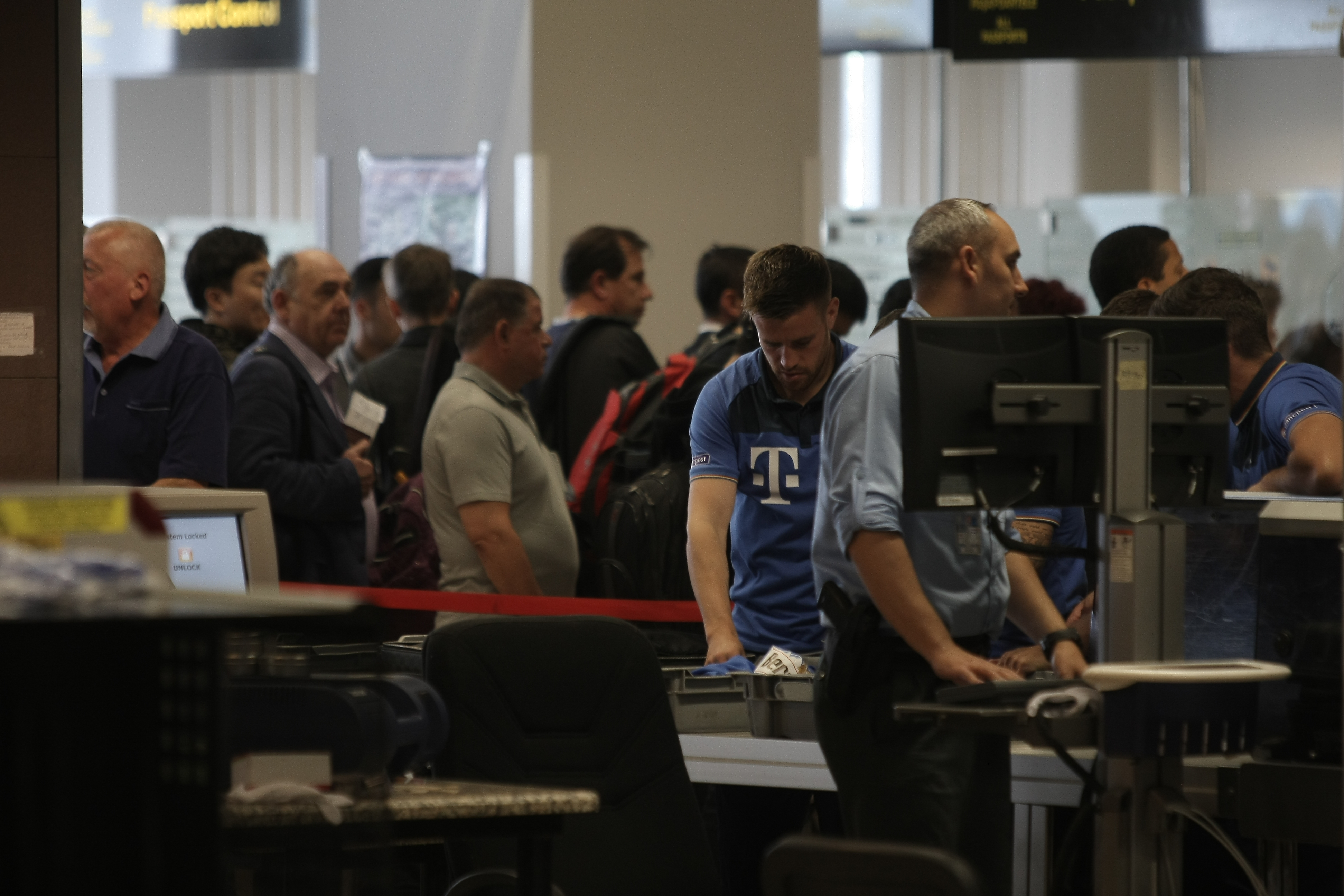 Anghel Iordănescu l-a luat pe Denis Alibec în cantonamentul din Italia. Selecționerul, absent | GALERIE FOTO