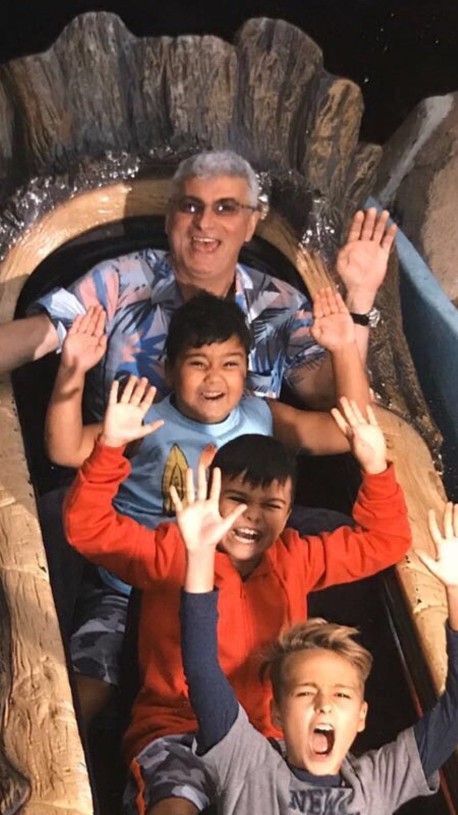 FOTO EXCLUSIV/ Silviu Prigoană, vacanță de 40 de zile cu cei doi băieți ai săi. I-a plimbat pe Eduard și Maximus prin toată Europa