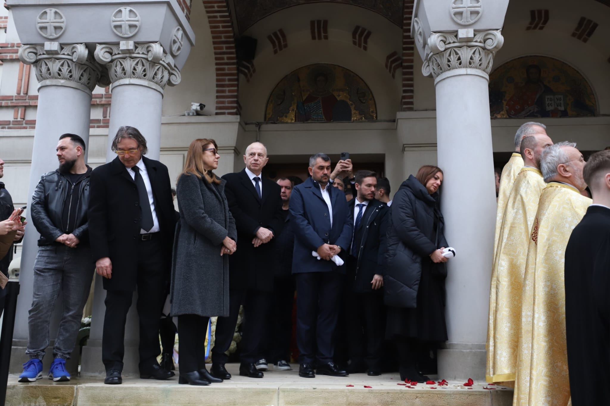 Mircea Lucescu, condus pe ultimul drum. A fost înmormântat la Cimitirul Bellu
