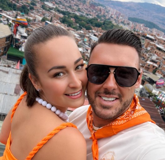 Megvalósult az énekes pár nagy álma: Kolumbiából jelentkezett Jolly és Szuperák Barbi