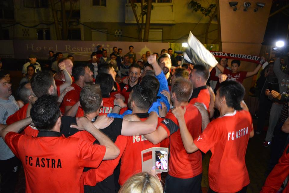 A început fiesta la Giurgiu! Prima reacție a lui Șumudică: ”Este extraordinar! Am practicat cel mai frumos fotbal” FOTO&VIDEO