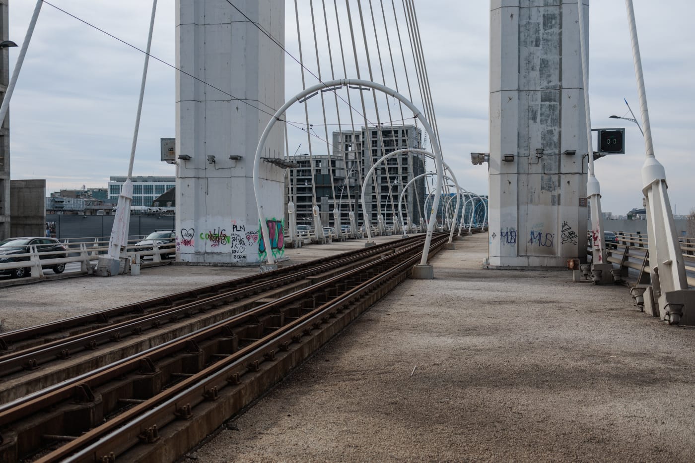 Pasajul Basarab înghite încă 21 de milioane de euro pentru reparații, la 15 ani după inaugurare