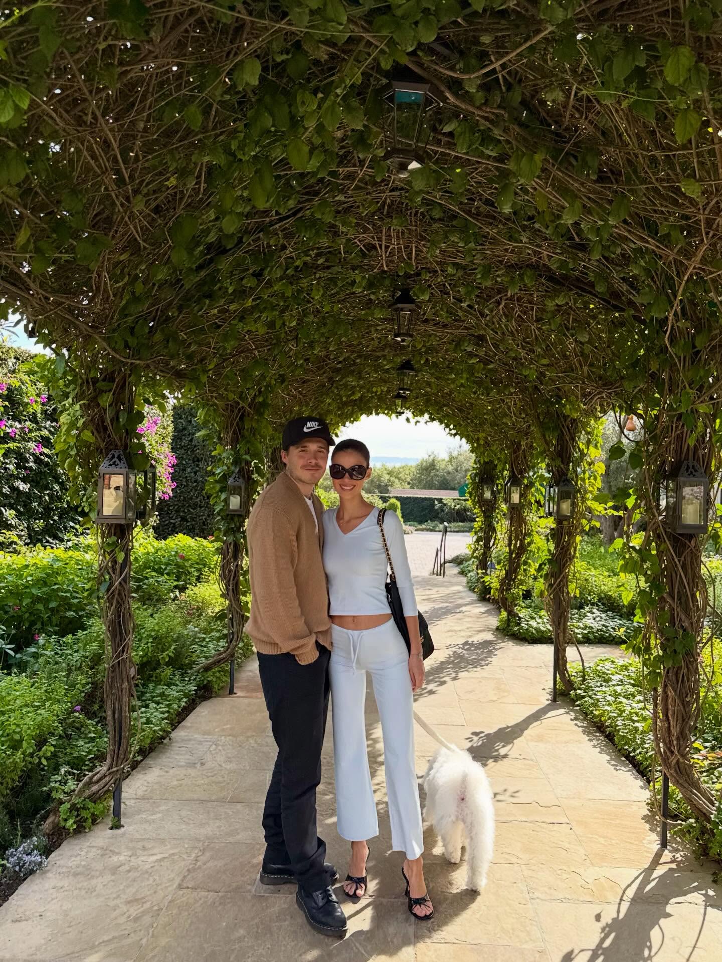 Brooklyn Beckham a pozat-o pe soția Nicola Peltz în dormitor, după scandalul cu familia lui. Ce a vrut să transmită