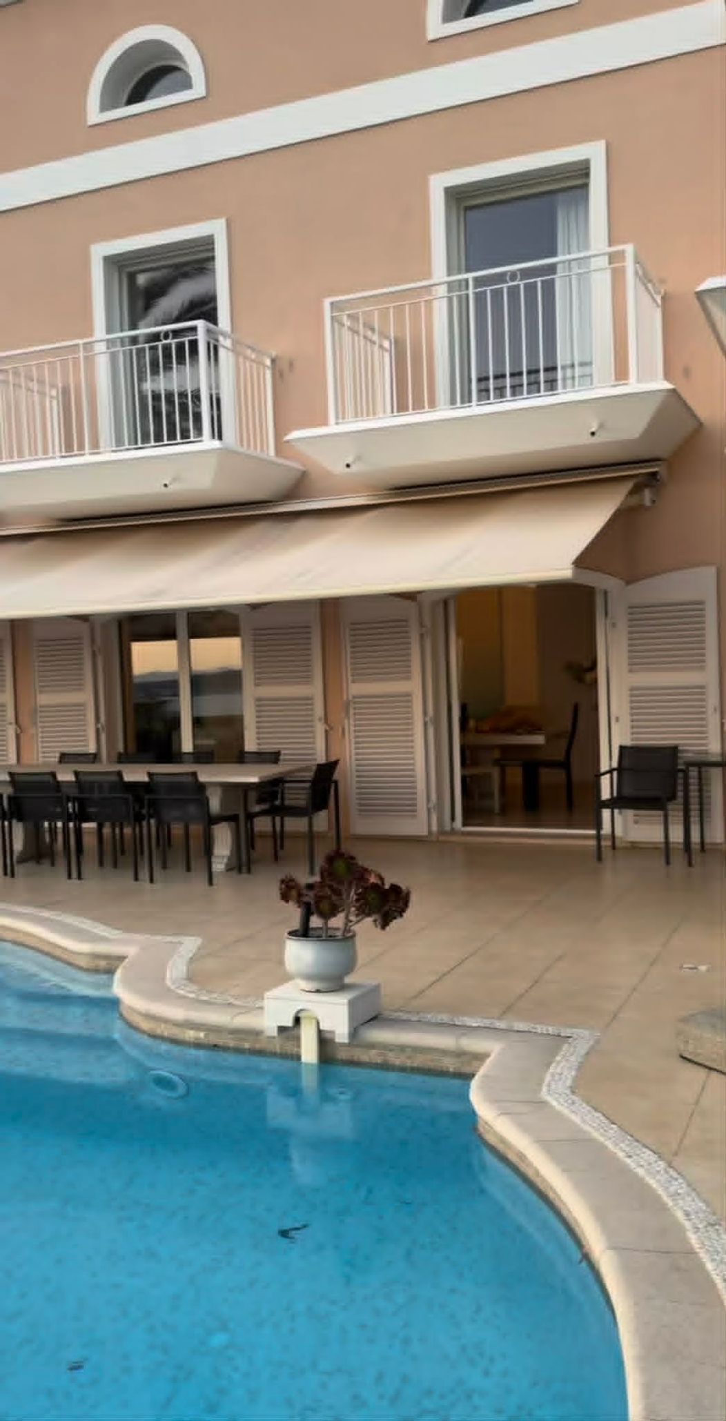 Cum au apărut Radu Vâlcan și Adela Popescu în casa de la Monaco a Mihaelei Rădulescu. Imagini rare cu cei trei. „O întâmplare minunată”