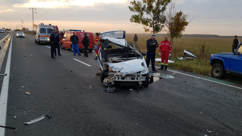 Accident cu trei mașini pe DN1, în zona localității Băicoi. Doi oameni au murit și un altul a fost grav rănit