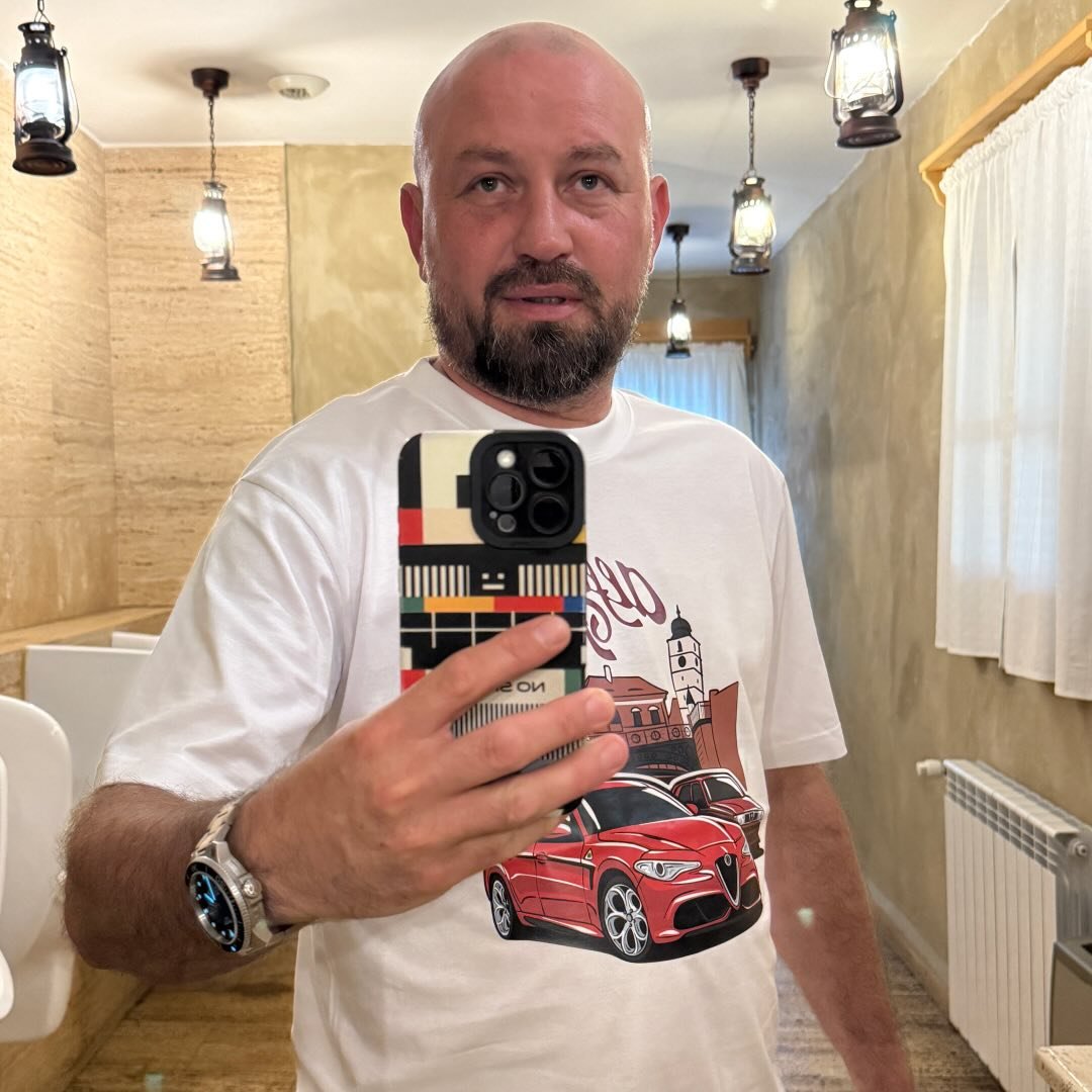 Doina Teodoru, surprinsă în brațele unui alt bărbat după despărțirea de Cătălin Scărlătescu. E sosia juratului de la MasterChef