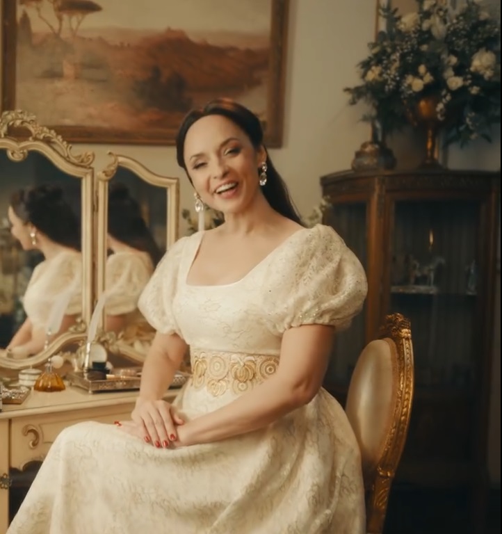 Proiectul pe care Andreea Marin îl are cu Netflix. A apărut îmbrăcată spectaculos: „Povestit de Zâna Surprizelor”
