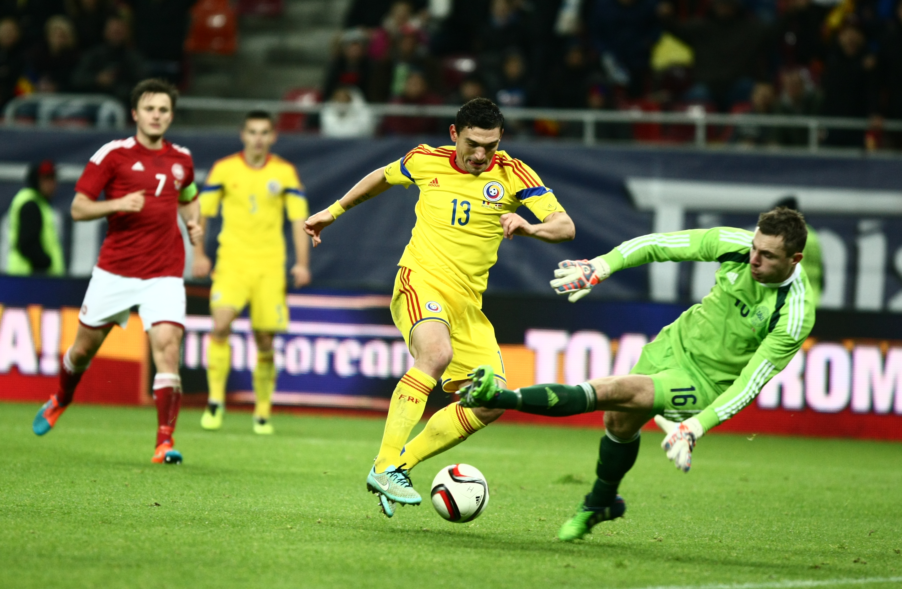 GALERIE FOTO&VIDEO / ROMÂNIA - DANEMARCA 2-0. KeșeRUPE plasele! 