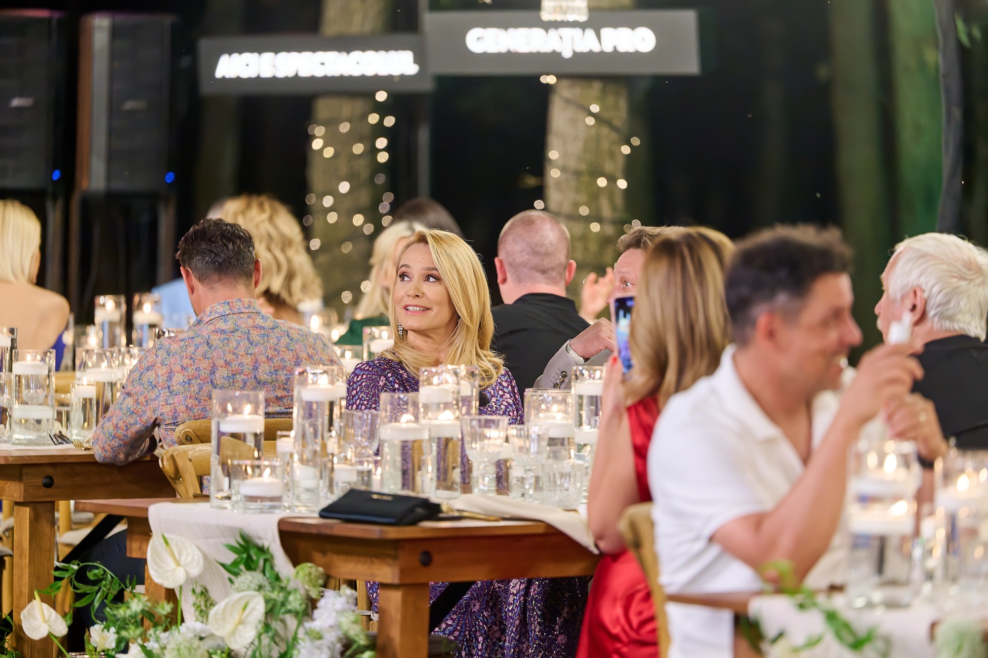 MasterChef, 17 noiembrie 2025. Cei 10 concurenți au lucrat ca o singură echipă într-o probă care a celebrat 30 de ani de PRO TV