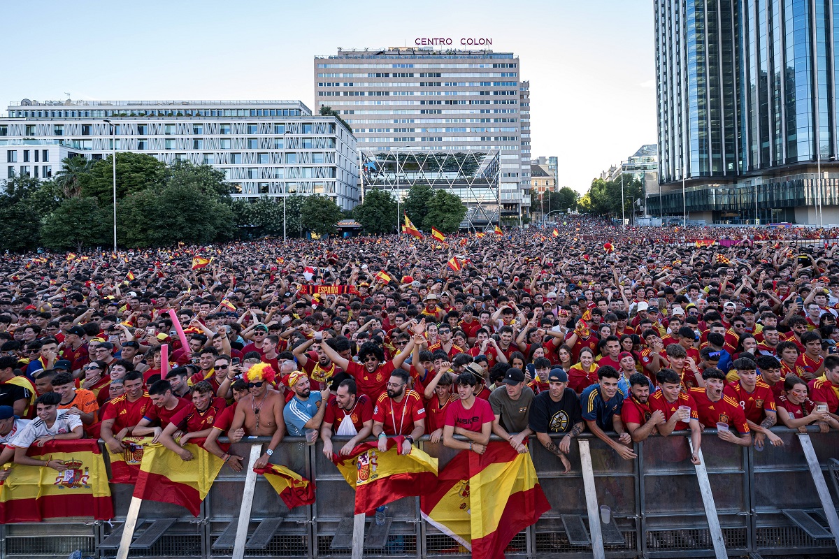 Toată Spania a sărbătorit în stradă victoria naționalei la EURO 2024. „Au jucat mai bine decât orice altă echipă. A fost extraordinar!” VIDEO