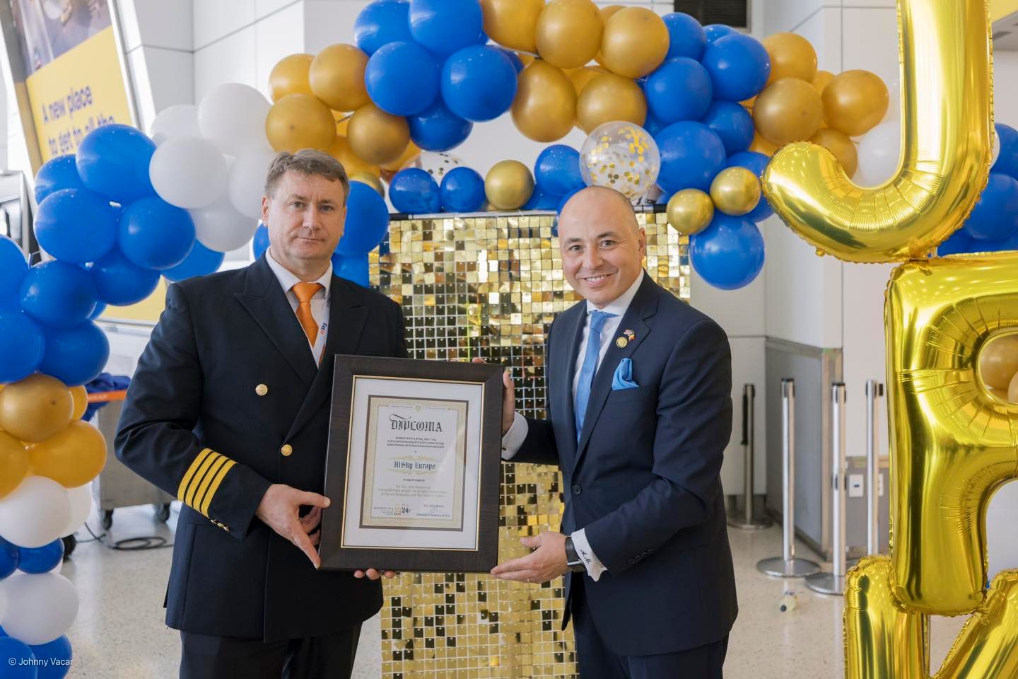 Prima cursă aeriană directă România-SUA după 20 de ani a aterizat la New York. Cât a durat zborul