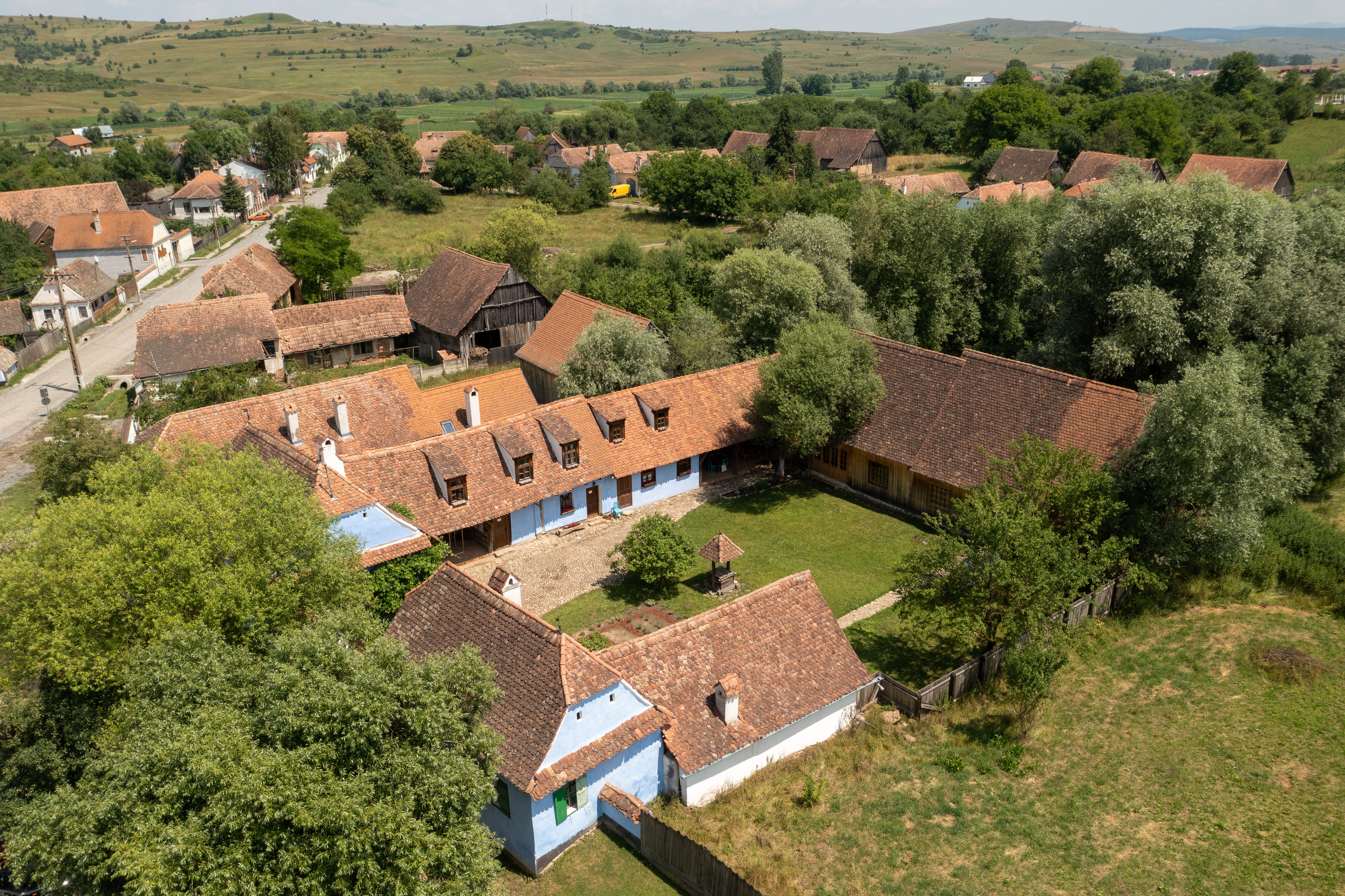 Casa prințului Charles din Viscri poate fi vizitată de turiștii care ajung în sat