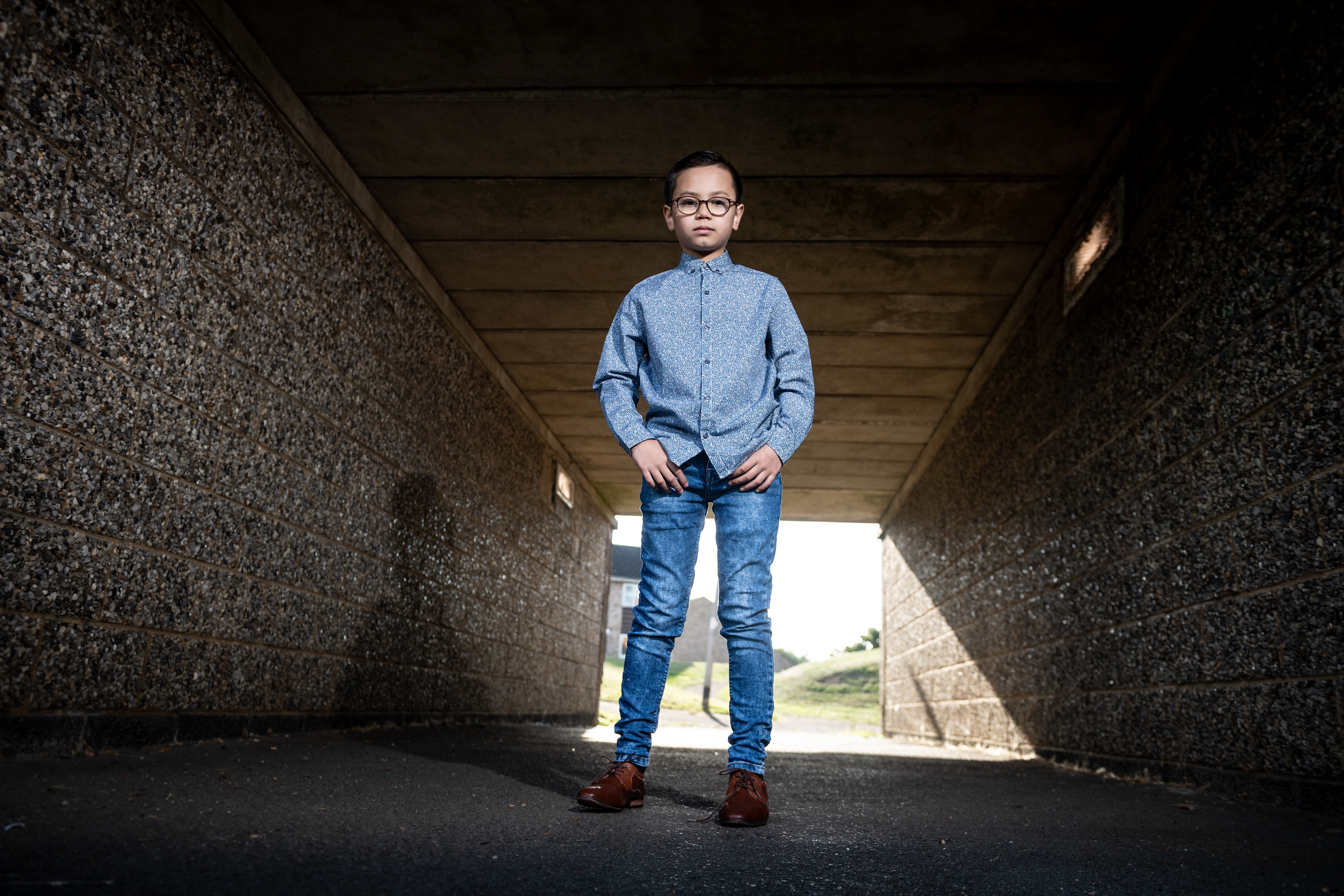 Un băiețel cu autism care nu a fost lăsat să facă poze cu colegii le-a dat o lecție de viață profesorilor. Ce a ajuns să facă acum copilul