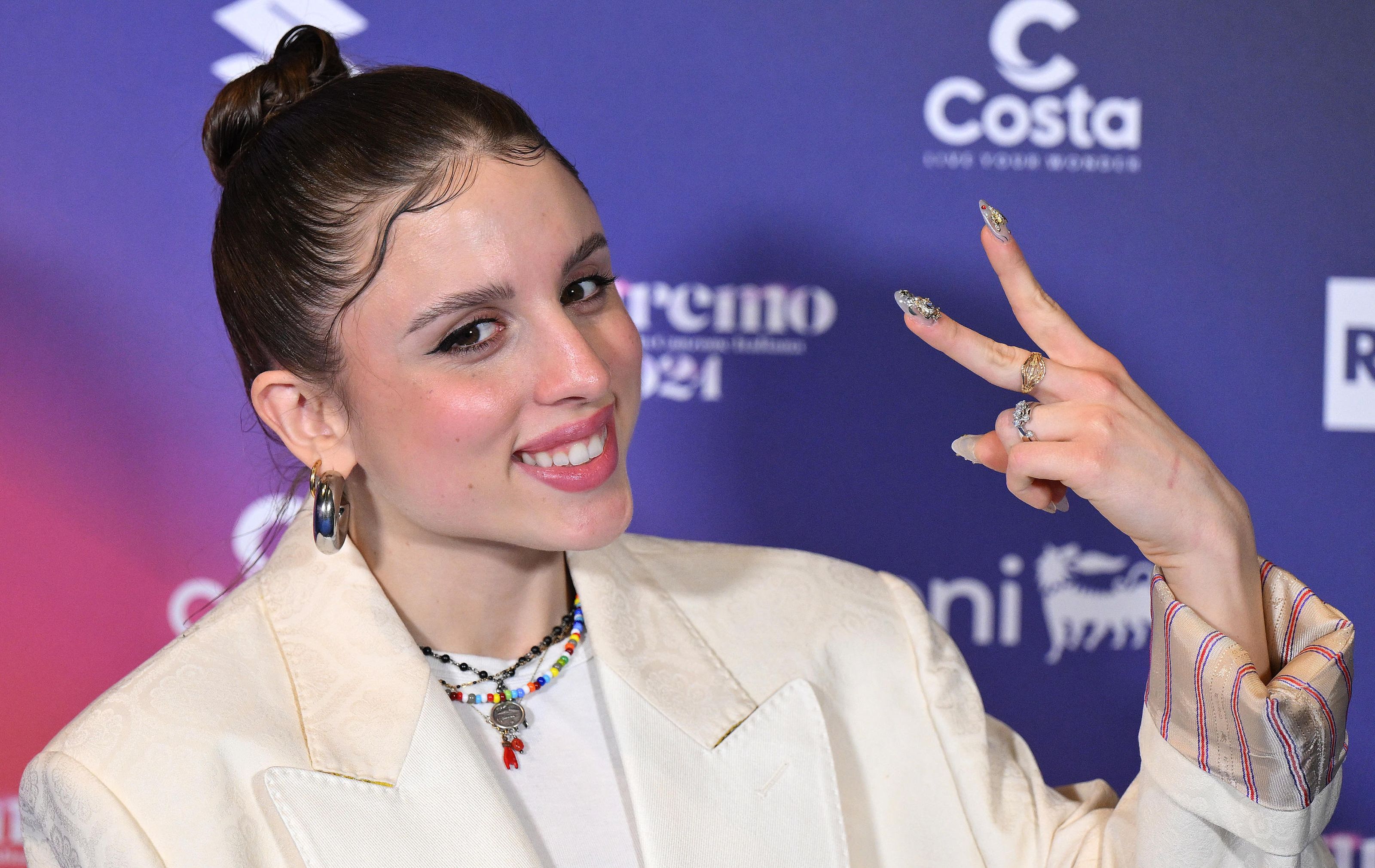Sanremo 2024. Angelina Mango a câștigat cea de-a 74-a ediție a concursului din Italia