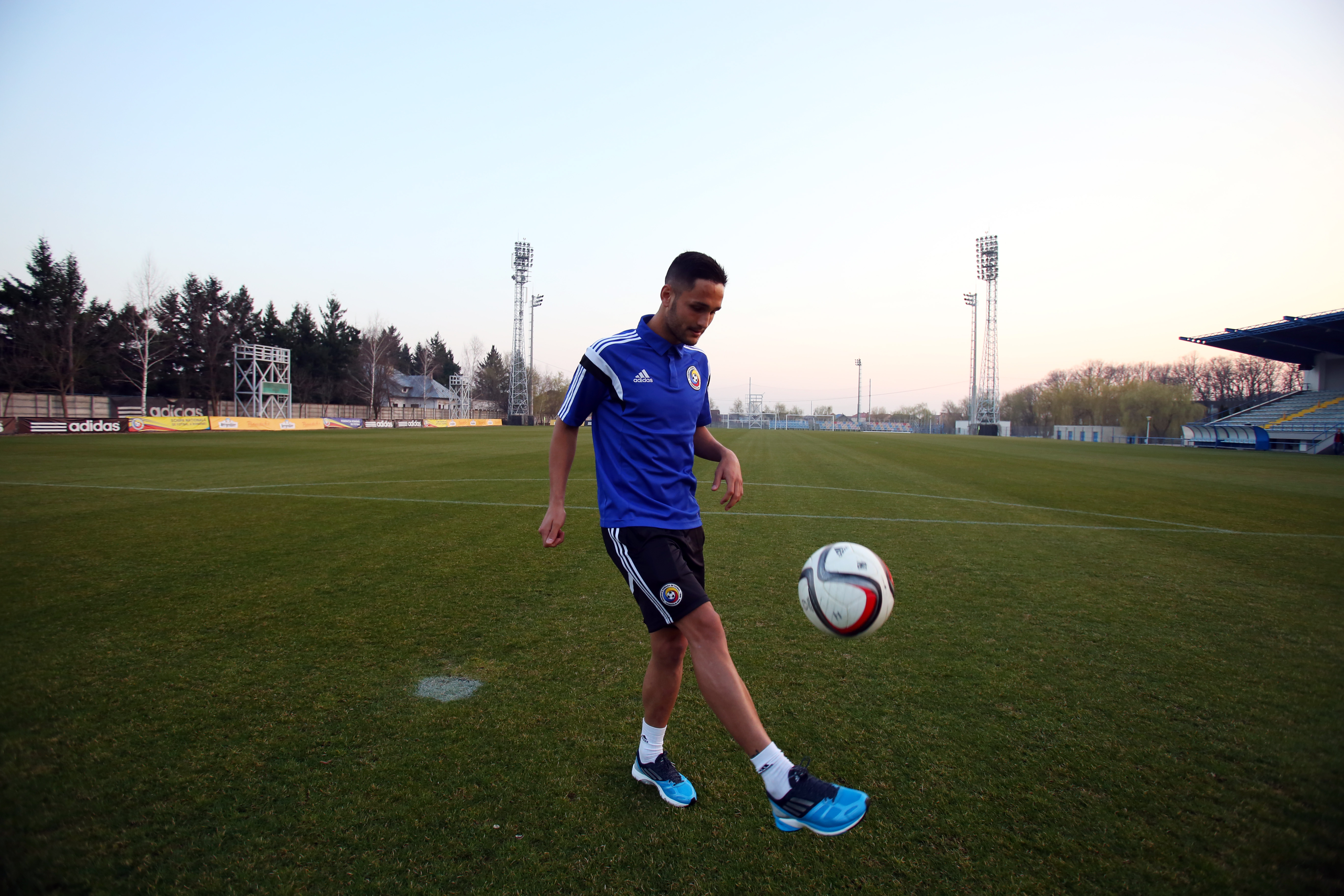 ROMÂNIA - FEROE: Florin Andone joacă în numele tatălui / GALERIE FOTO