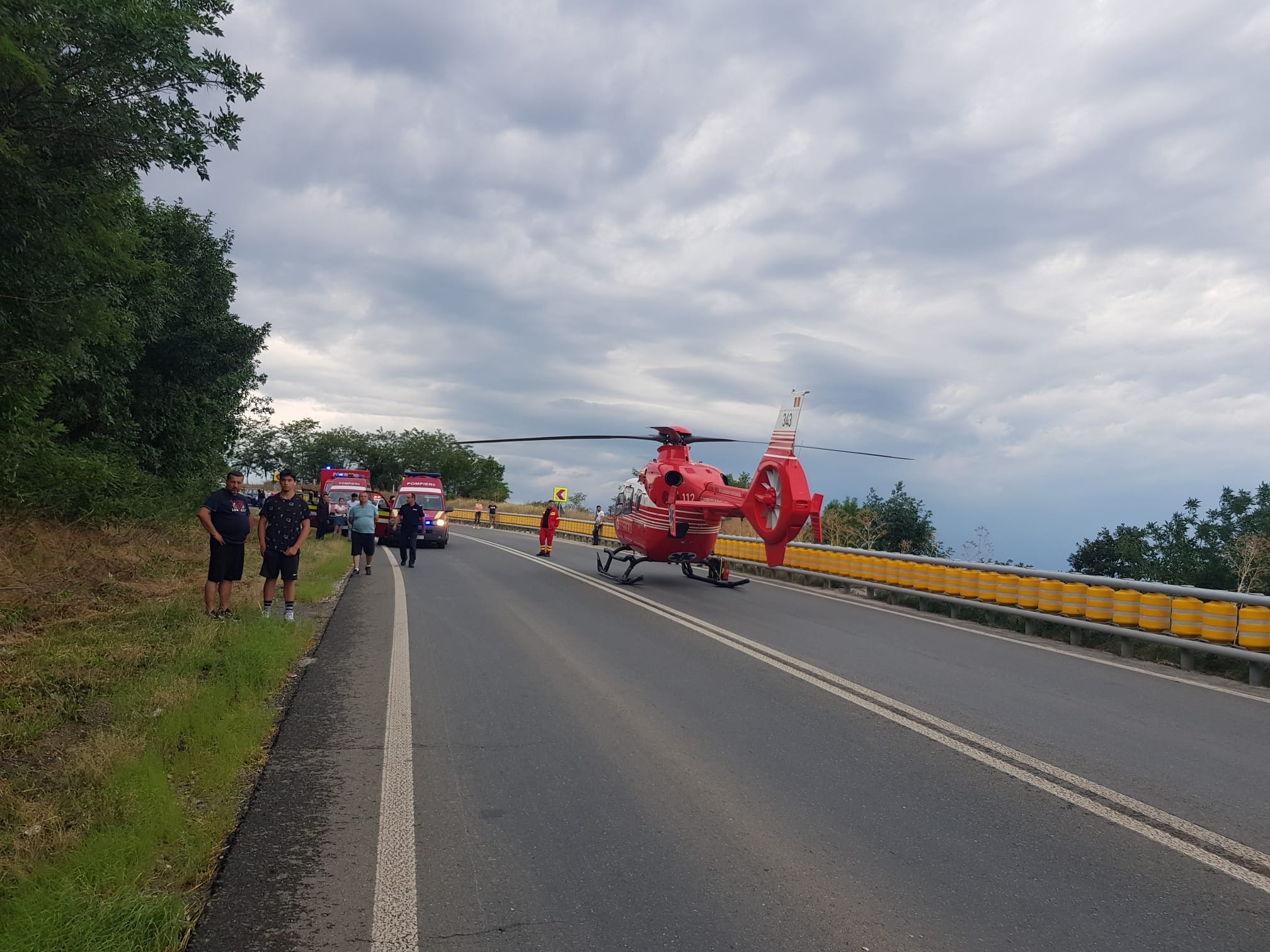 10 răniți, după ce un microbuz și un autoturism s-au ciocnit în localitatea Stâlpu, din Giurgiu. A fost activat planul roșu