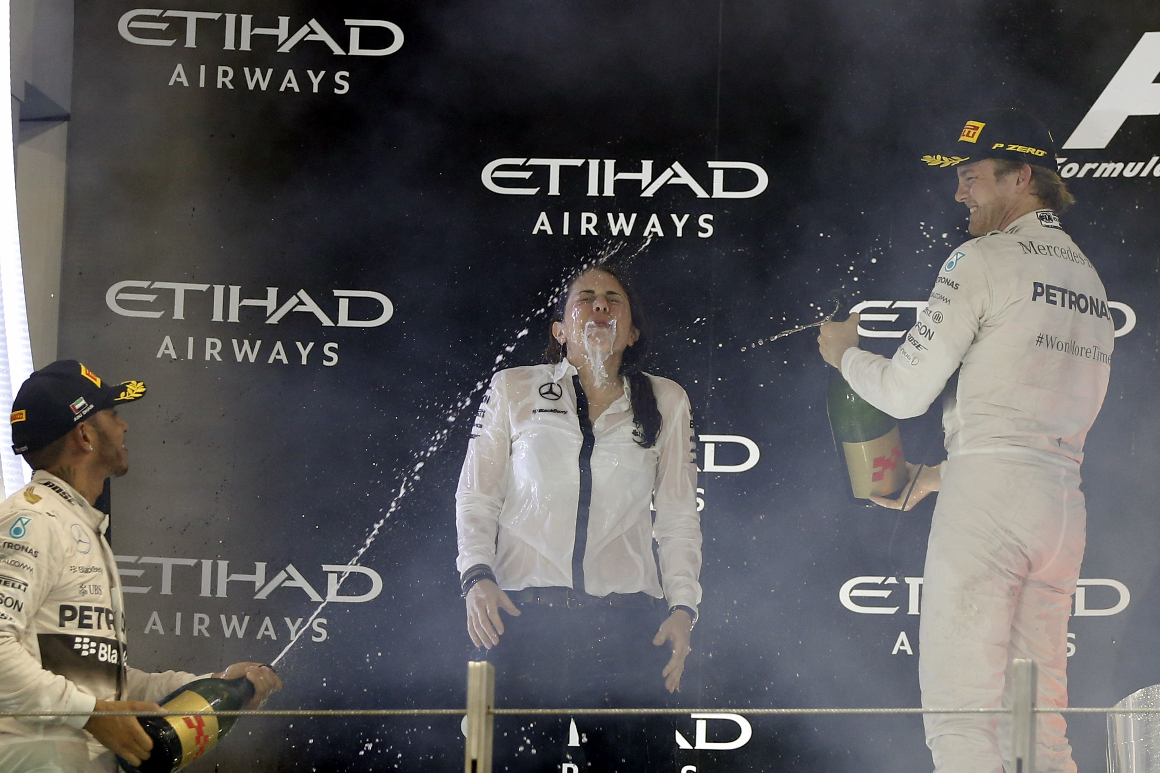Nico Rosberg a câştigat Abu Dhabi Grand Prix, Lewis Hamilton al doilea / GALERIE FOTO