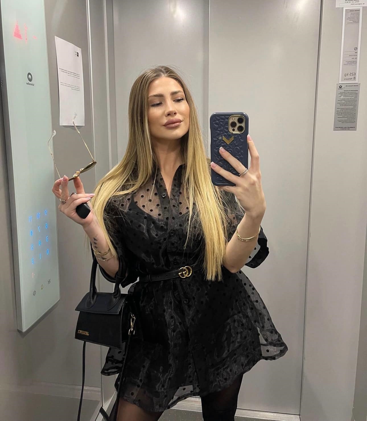 Mario Fresh, surprins în compania unei domnișoare, în București, la întoarcerea din Dubai. Se zvonește că Bianca e prietena Alexiei Eram