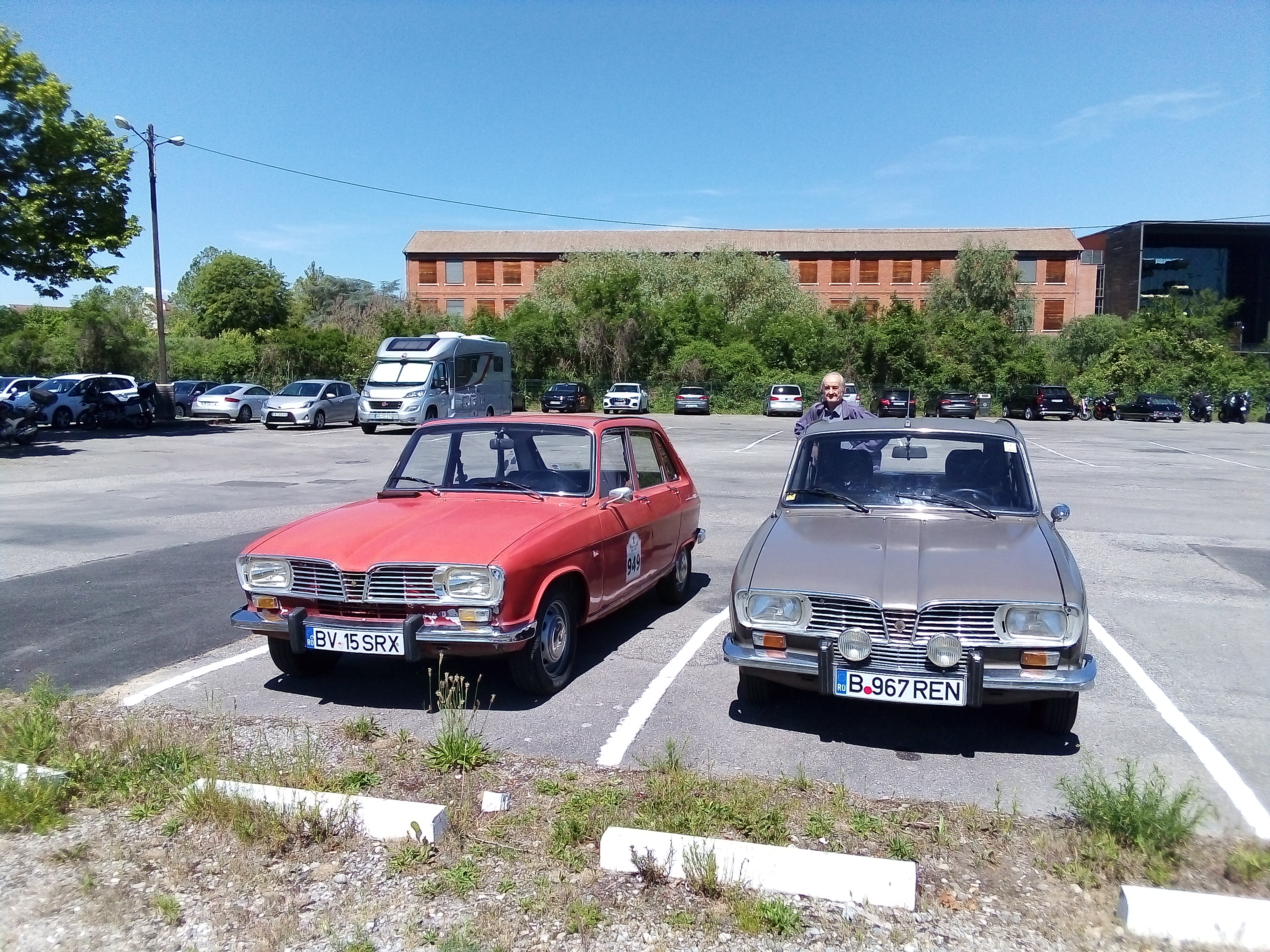 Am parcurs 4.000 km prin Europa cu o mașină veche de 52 de ani | GALERIE FOTO