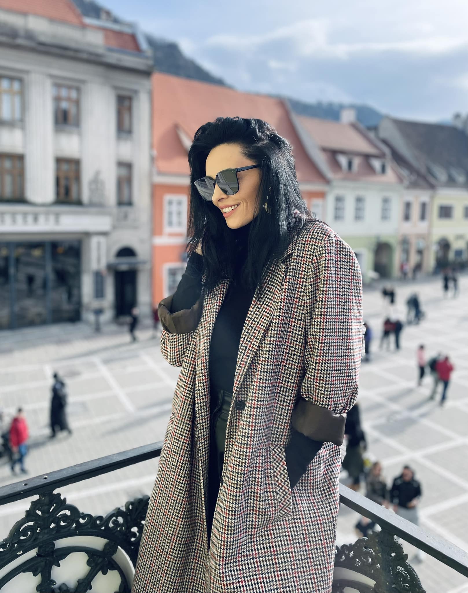 Cosmina Păsărin, despre căsătoria cu DJ Alex Gully după doi ani de relație. „Și el este de aceeași părere”