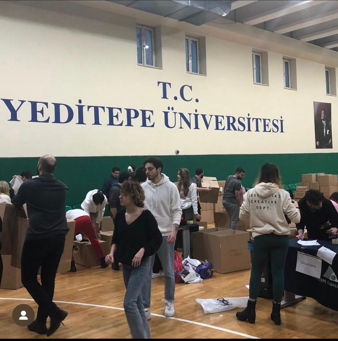 Româncă din Istanbul, voluntară pentru sinistrații cutremurului: „Unii nu au încredere să doneze la autoritățile statului”