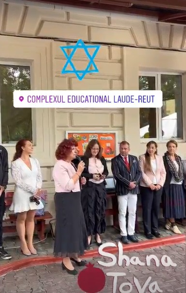 Cum a apărut Elena Băsescu cu copiii în prima zi de școală. Sofia și Traian jr. învață la privat, iar Anastasia a început grădinița