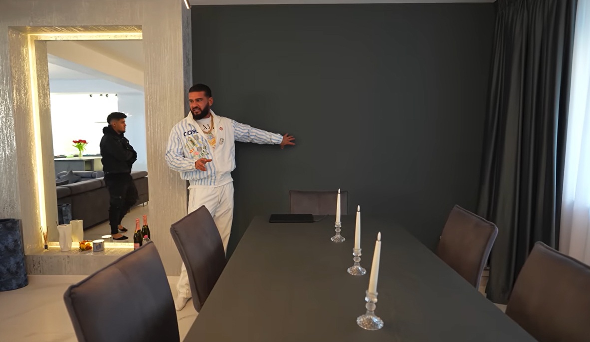Imagini din vila de lux a lui Babasha. A cumpărat-o de la Dorian Popa, în Hâtz Residence: Peretele dintre baie și dormitor e din sticlă