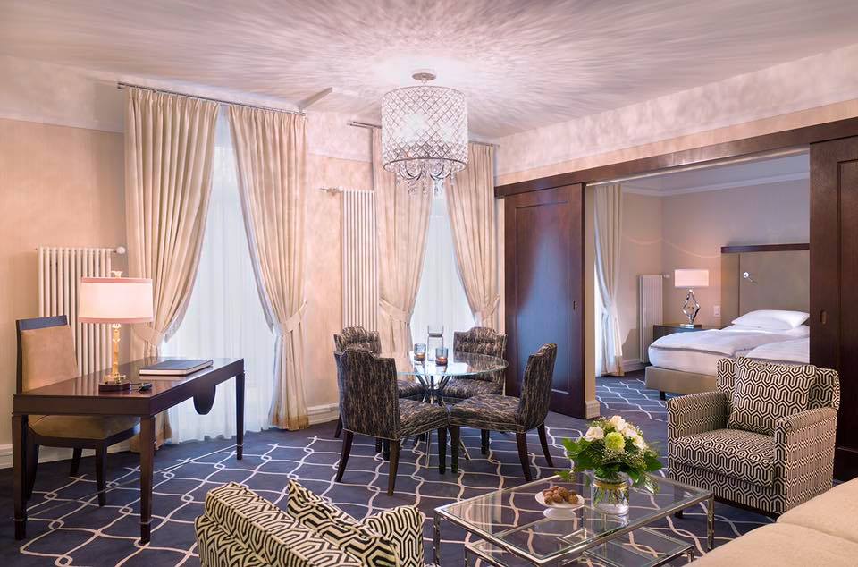 „Frații Dedeman” au achiziționat un hotel de lux vechi de aproape 150 de ani din Alpii elvețieni