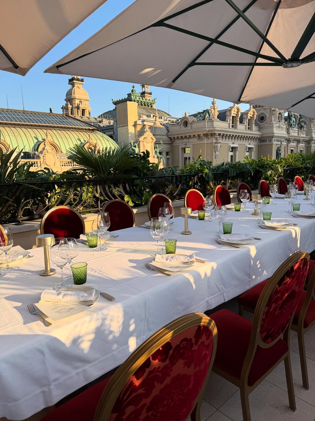 Imagini de la ziua de naștere a Rominei Gingașu. Soția lui Piero Ferrari a petrecut în Monte Carlo și a purtat o rochie de 11.000 de dolari