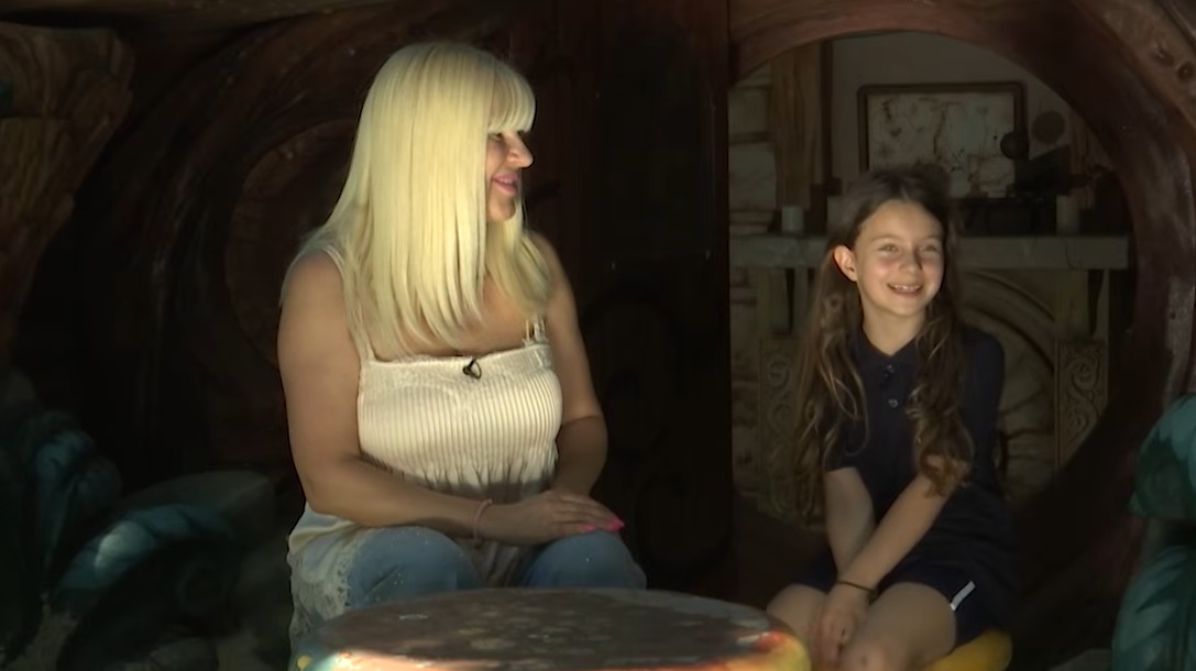 Ce a făcut Elena Udrea după ce a ajuns în vacanță la Mamaia: „Dacă trăia Ceaușescu, v-ar fi condamnat pe viață”