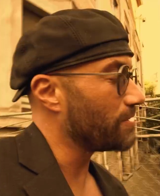 Mihai Bendeac s-a filmat beat pe străzile din București: „Aș fi vrut să mă duc acasă”