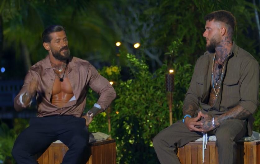 Andrei și Eric de la Insula iubirii, discuție aprinsă la bonfire: „Pe Cristina aș da-o celui mai mare dușman al meu”