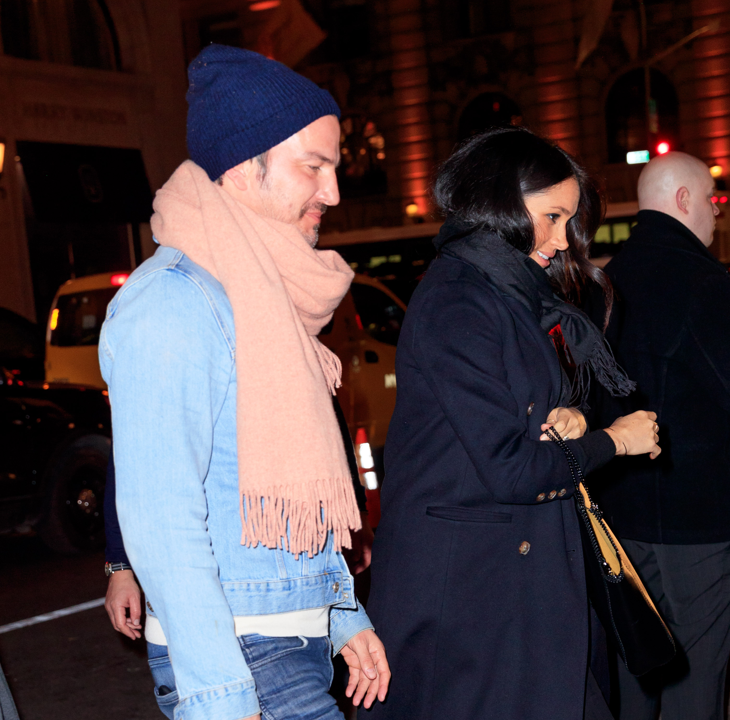 FOTO | Meghan Markle a petrecut alături de prieteni în New York. Cu cine a fost văzută Ducesa de Sussex