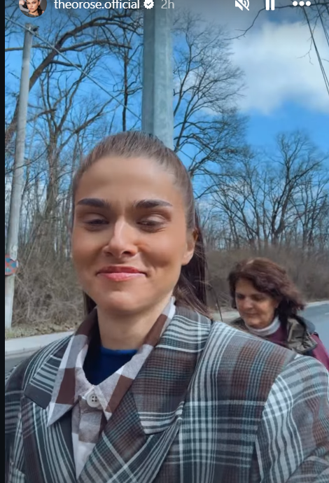 Imagine rară cu fiul lui Theo Rose și fratele artistei. Cum a fost surprins Sasha alături de familie
