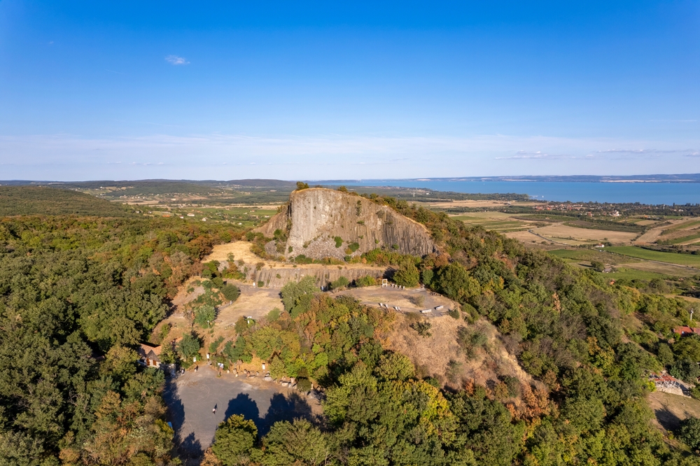 Mi történt? Határozatlan időre lezárták a magyarok egyik kedvenc kirándulóhelyét