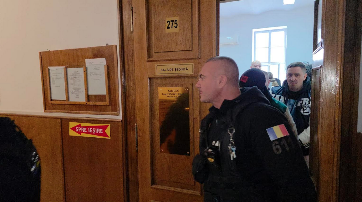 A început procesul asasinatului cu bombă de la Arad. Nepoata omului de afaceri Ioan Crișan îi cere mamei o avere drept despăgubiri morale