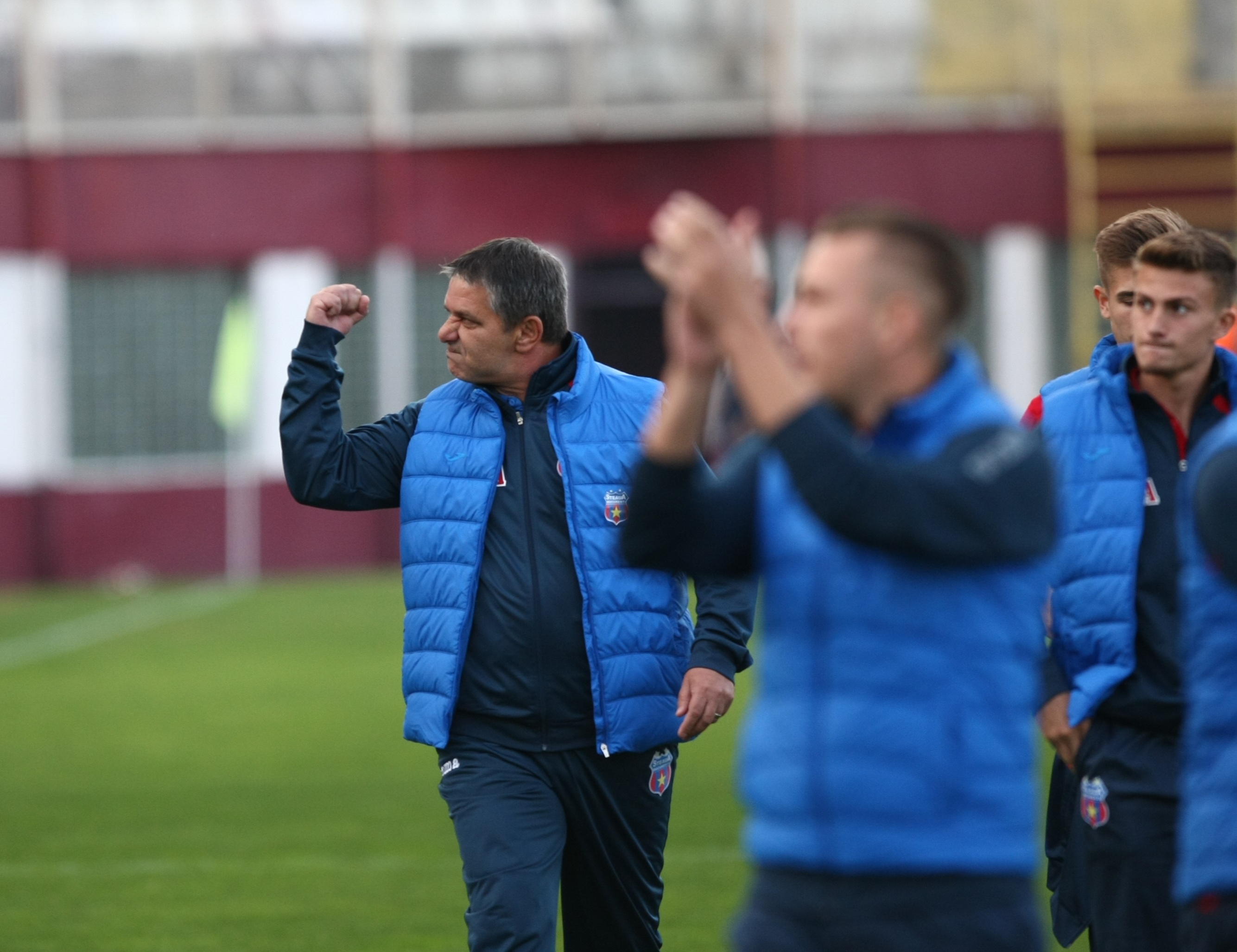 Academia Rapid - CSA Steaua 1-1, în Liga a 4-a. A fost spectacol total în tribune | GALERIE FOTO