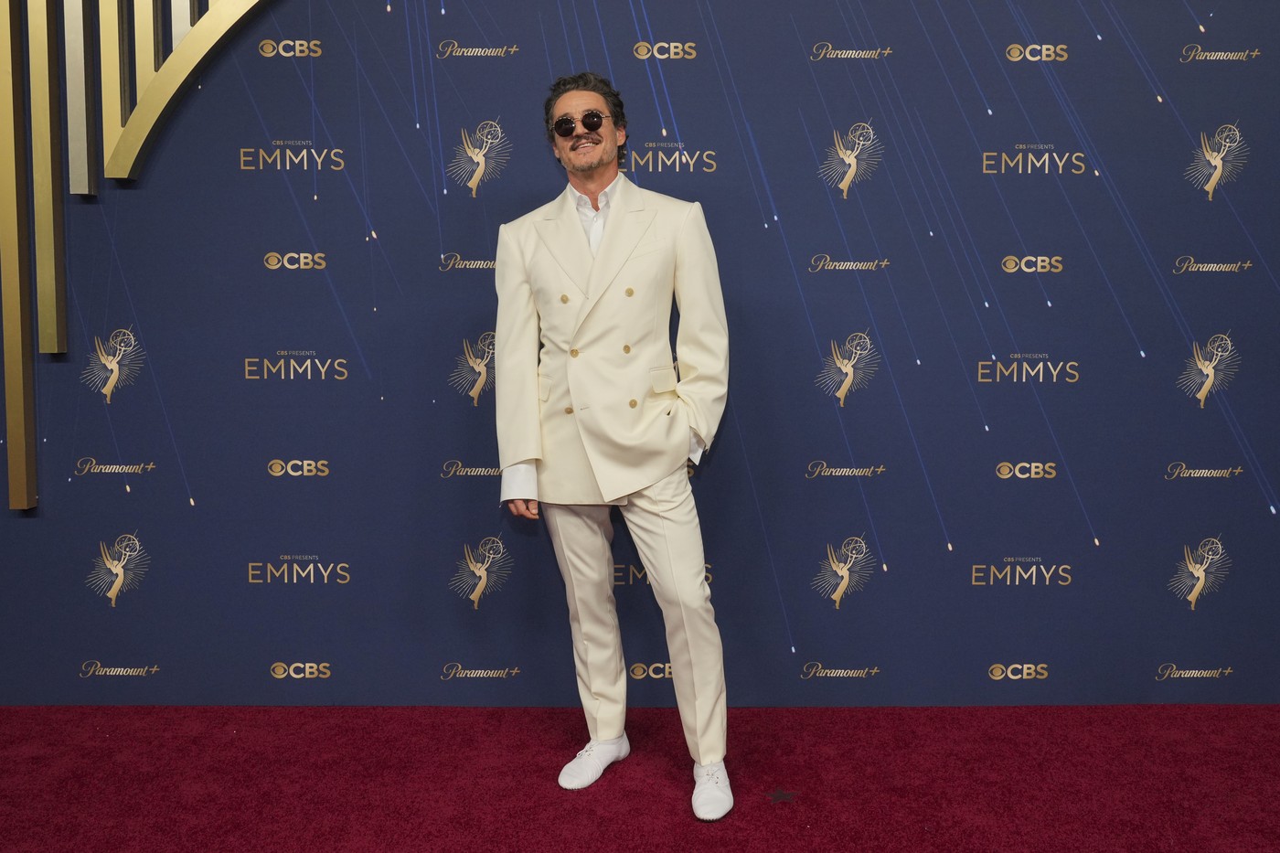 Premiile Emmy 2025. Cele mai bune și cele mai nereușite ținute de pe covorul roșu. Cine e actrița care părea că poartă un cearșaf șifonat