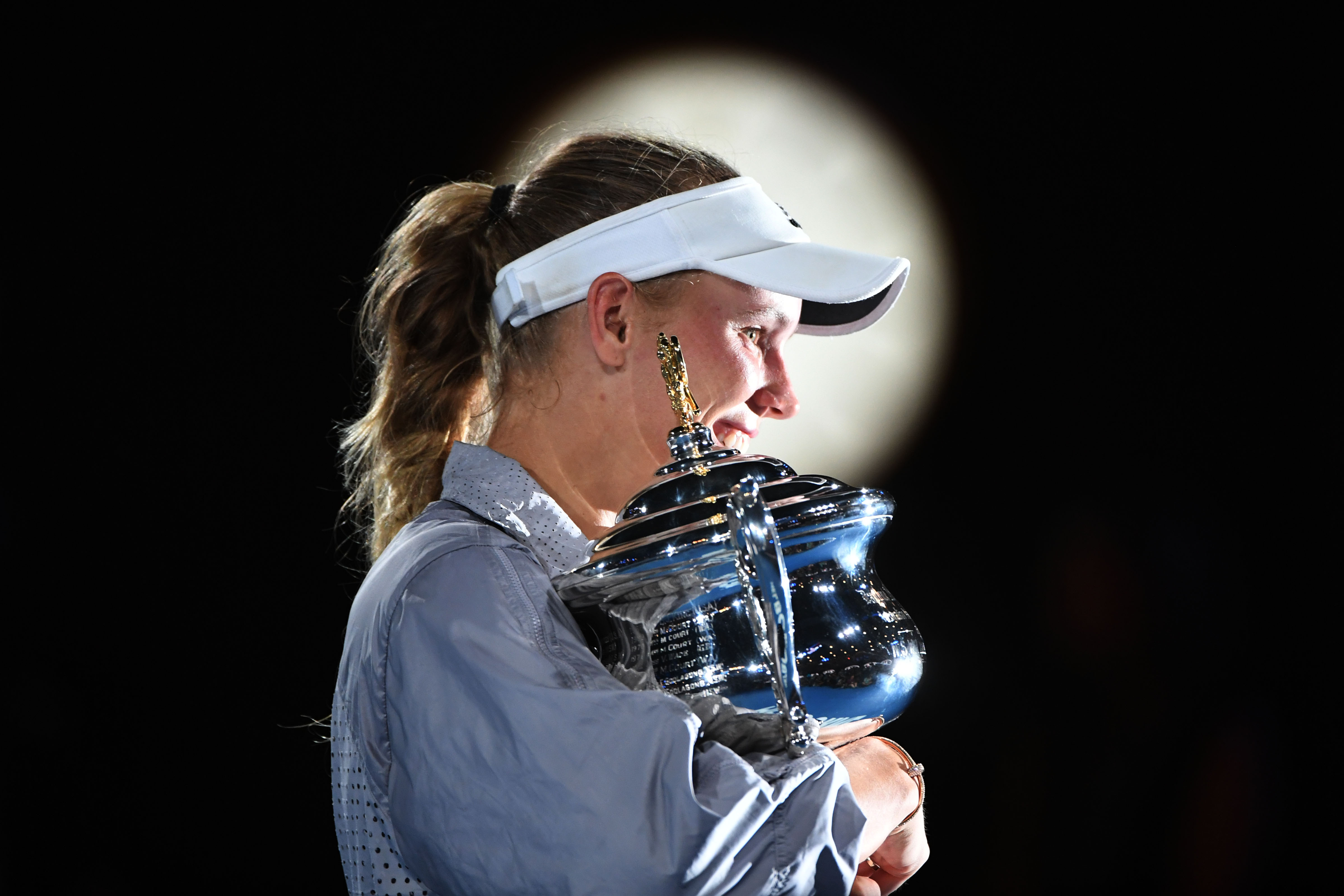 Wozniacki a petrecut cu șampania învingătorului. Și cu iubitul baschetbalist! Halep: ”Am plâns”/ FOTO cu premierea