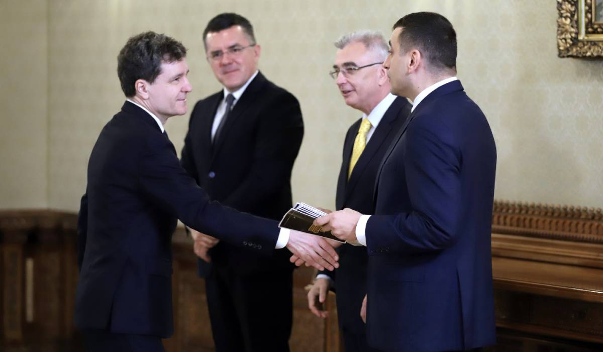 Consultări tensionate la Cotroceni după căderea Guvernului Bolojan: PNL și USR refuză orice alianță cu PSD