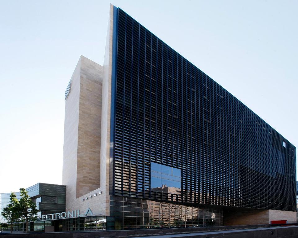 Orașul spaniol ideal pentru un city-break, unde cazarea la un hotel de cinci stele costă 45 de euro, iar săptămâna viitoare se vor înregistra 37°C 