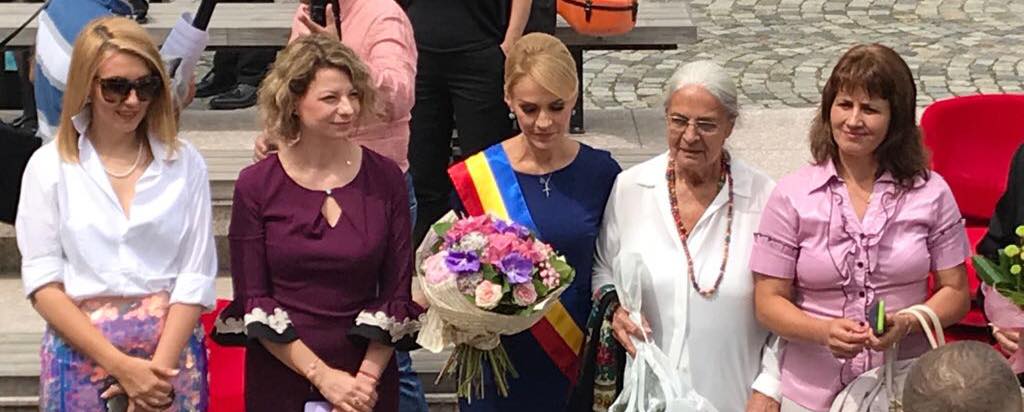 Gabriela Firea a oficiat căsătoria dintre jurnaliștii Ionela Năstase și Vlad Petreanu. "Cu un nod în gât și amintiri năvalnice" | FOTO