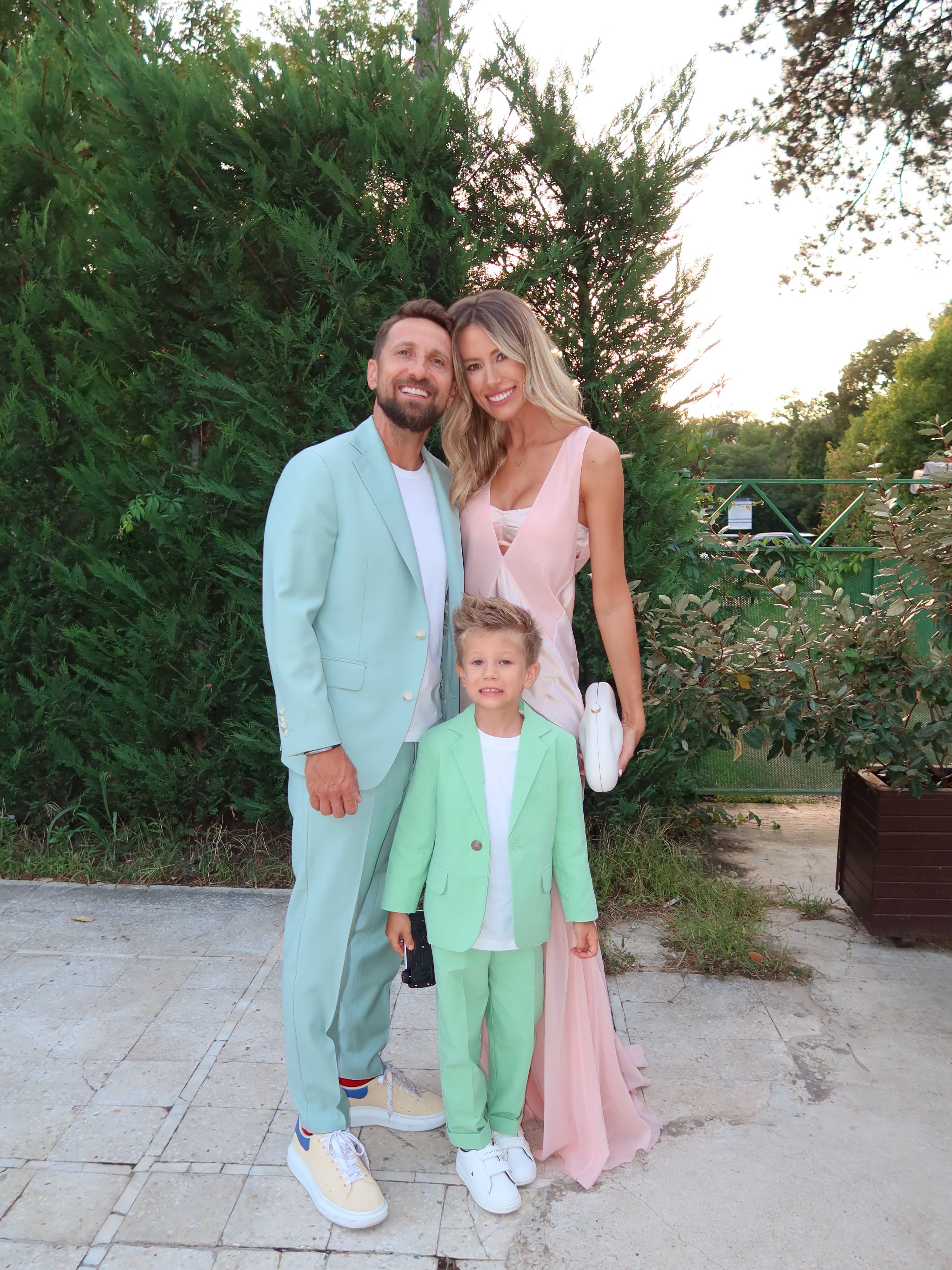 Dani Oțil și Gabriela Prisăcariu, imagini de familie