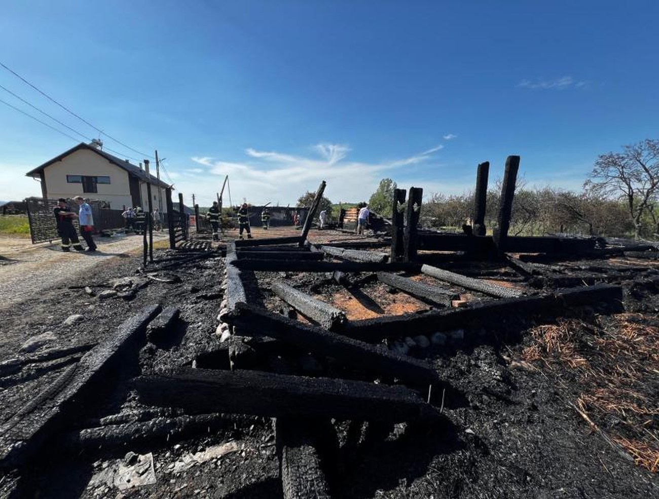 Casa Lupuț din Cizer, mistuită de incendiu. Monumentul istoric era asociat cu Horea, conducătorul răscoalei din 1784