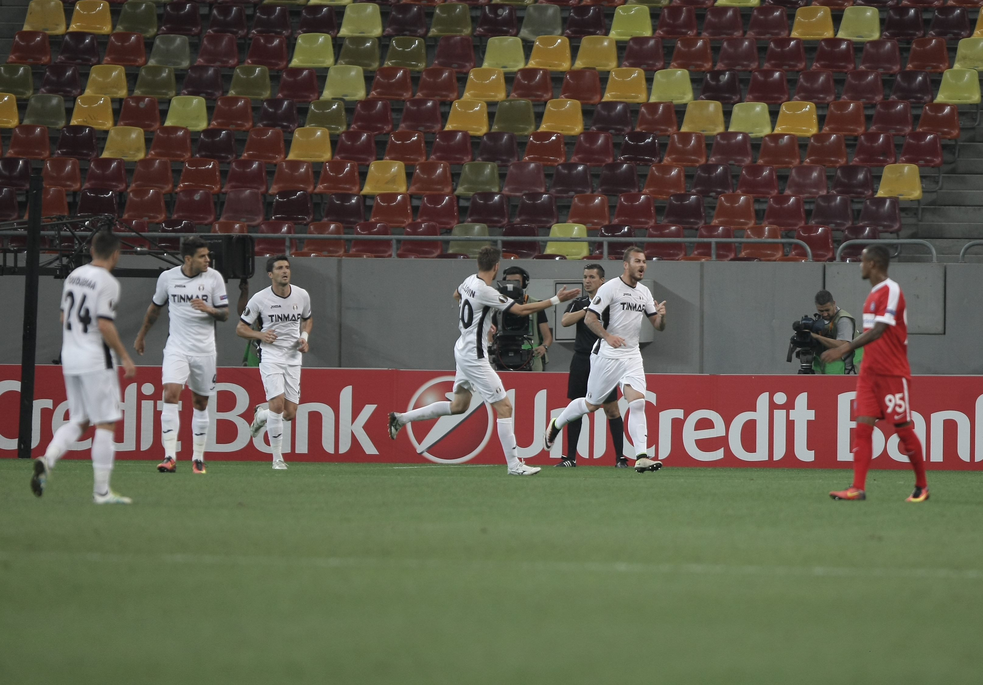 Liga Europa, Grupa E. Astra Giurgiu - Austria Viena 2-3. Ai nimănui! Pe un stadion gol, campionii României au fost făcuți snițel vienez! Oaspeții au terminat în 10 / FOTO&VIDEO