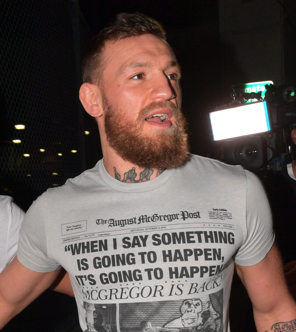 Conor McGregor a fost arestat la Miami după un scandal cu un fan. Infracțiunile de care este acuzat celebrul luptător MMA