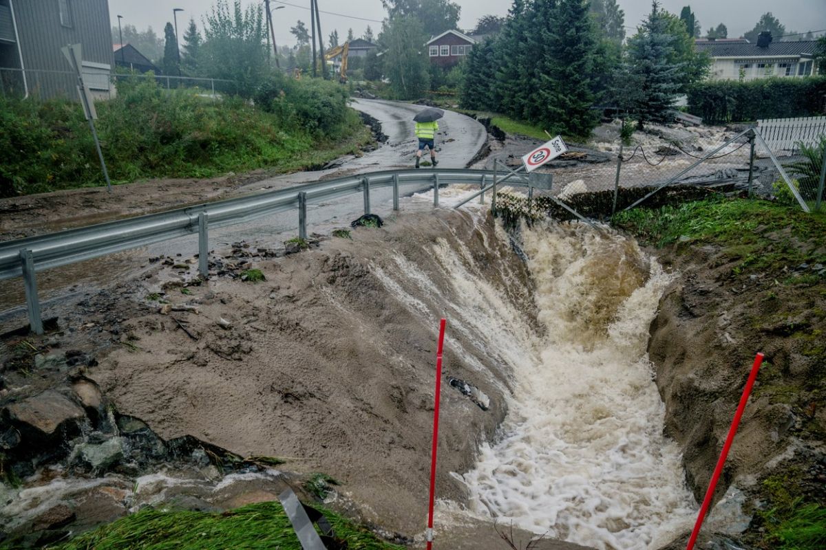 Furtuna Hans a făcut ravagii în nordul Europei. În Norvegia a adus cele mai puternice ploi din ultimii 25 de ani