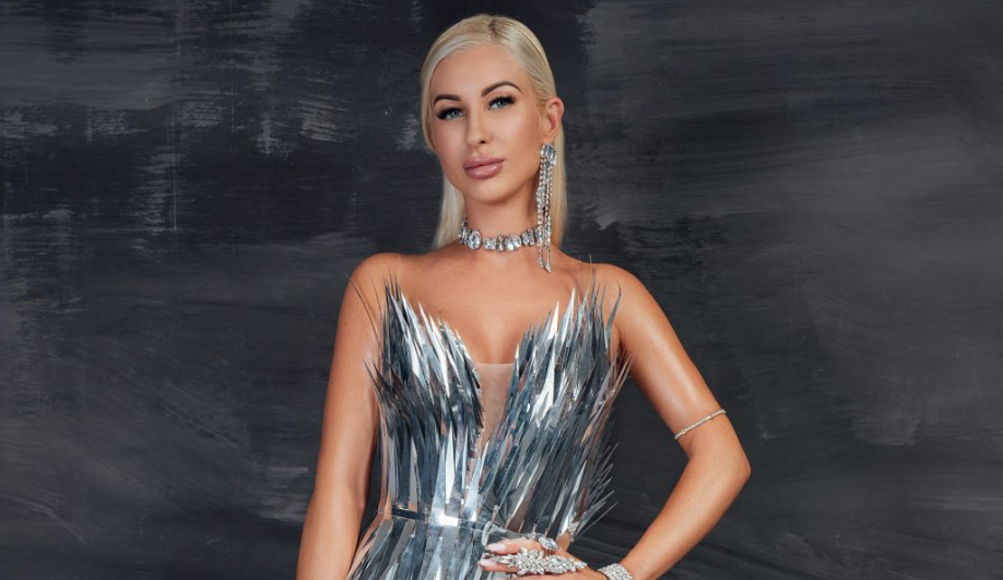 Cipői számával borzolja a kedélyeket a legújabb kőgazdag fiatal: Vanda „kéz a kézben jár a luxussal” - videó