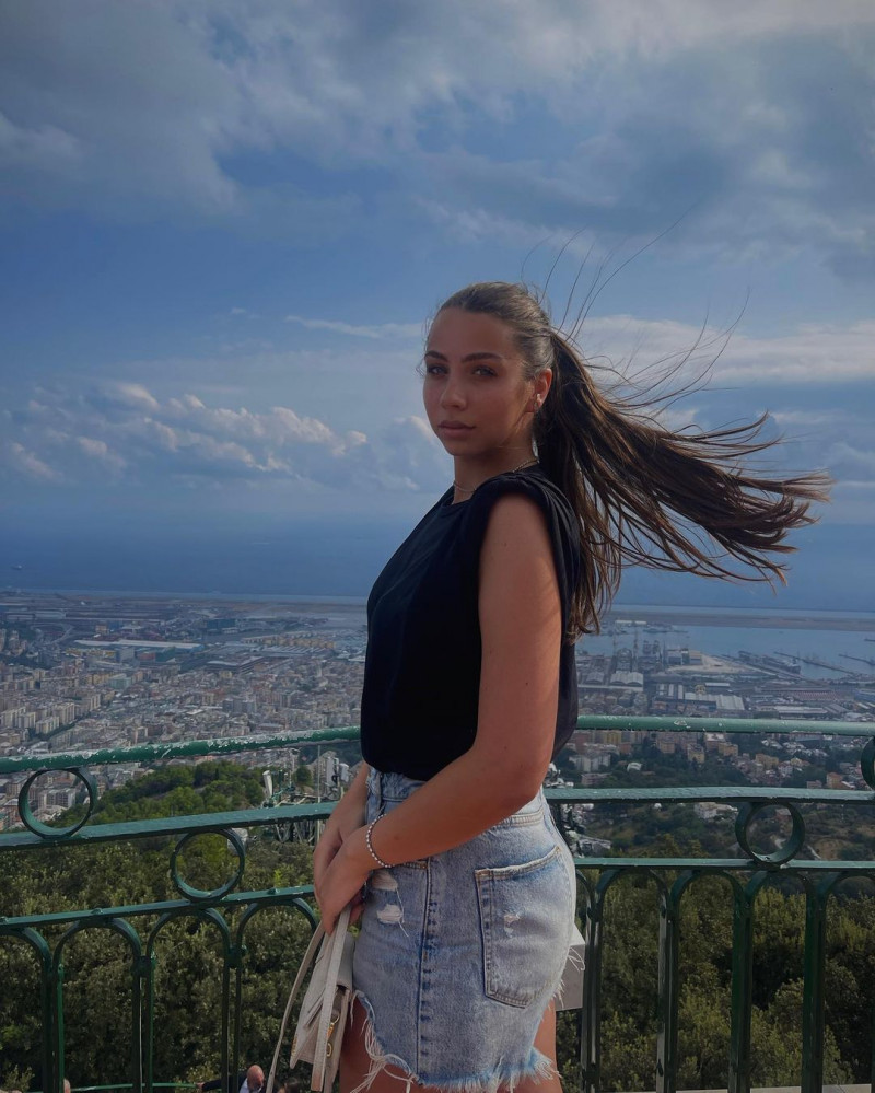 Cum arată iubita fotbalistului Radu Drăgușin și cum s-au cunoscut, de fapt, cei doi. Mama sportivului rupe tăcerea. „Viața lui nu este chiar așa cum se vede”